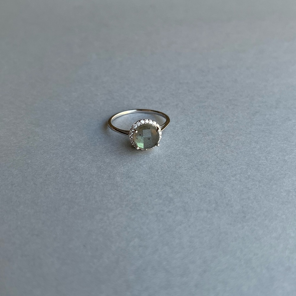 💫 Luxe Labradorite! Rhodium Plated Labradorite and CZ Halo Ring